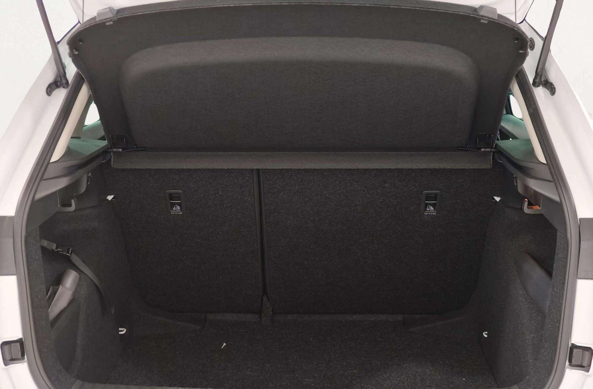 Škoda Kamiq 1.0 TSI Selection DSG - foto 18