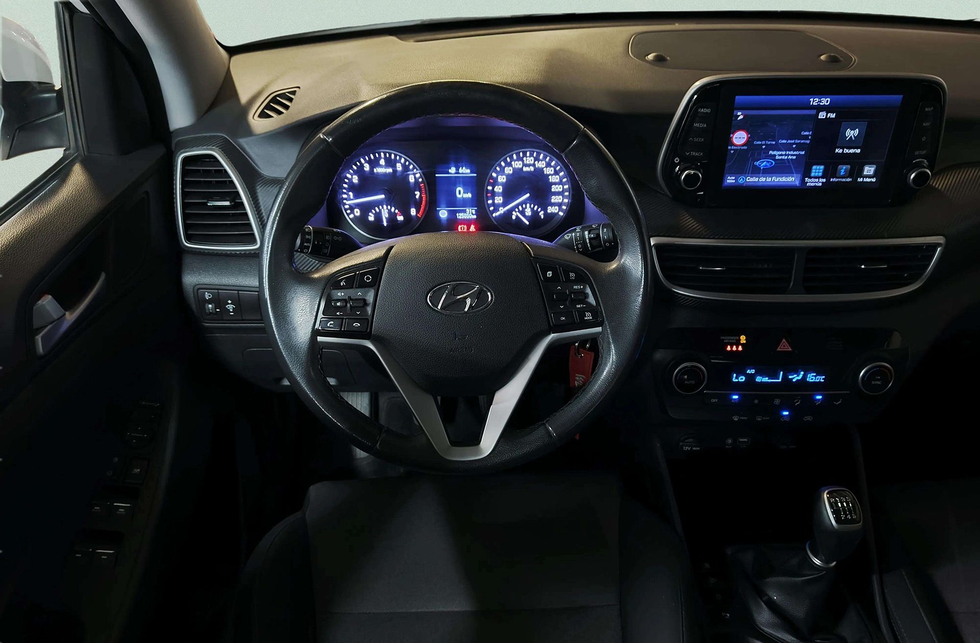 Hyundai Tucson 1.6 GDI SLE 4x2 - foto 24