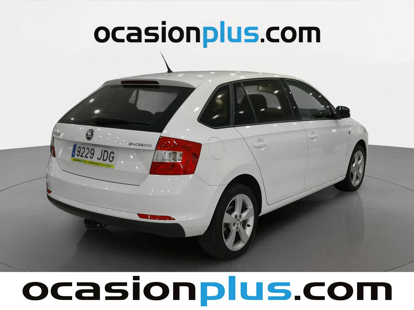 Foto trasera Skoda Spaceback Skoda Spaceback 1.6 TDI CR Ambition (105 CV) derecha