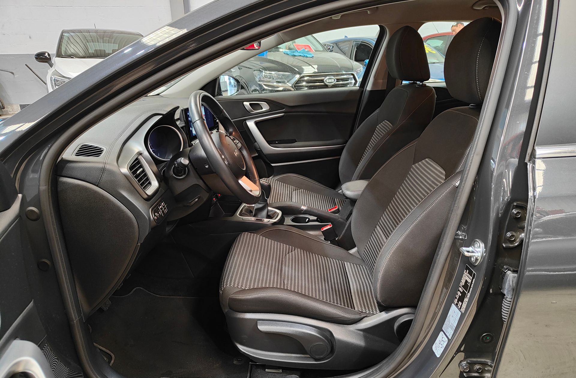 Kia Ceed 1.0 T-GDi Drive - foto 11