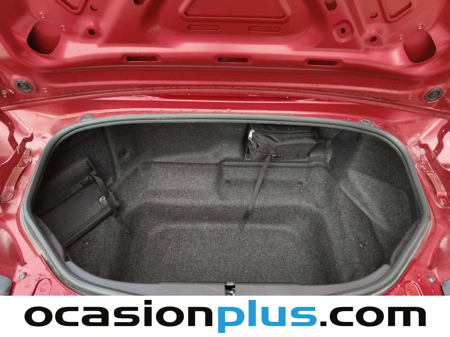 Foto asientos traseros Mazda MX-5 Mazda MX-5 1.5 Luxury (131 CV)