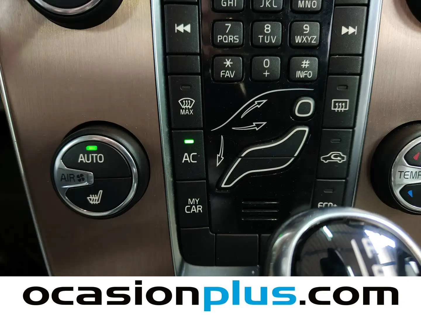 Foto Volvo V40 Cross Country Volvo V40 Cross Country Cross Country T3 Pro Auto  (152 CV)