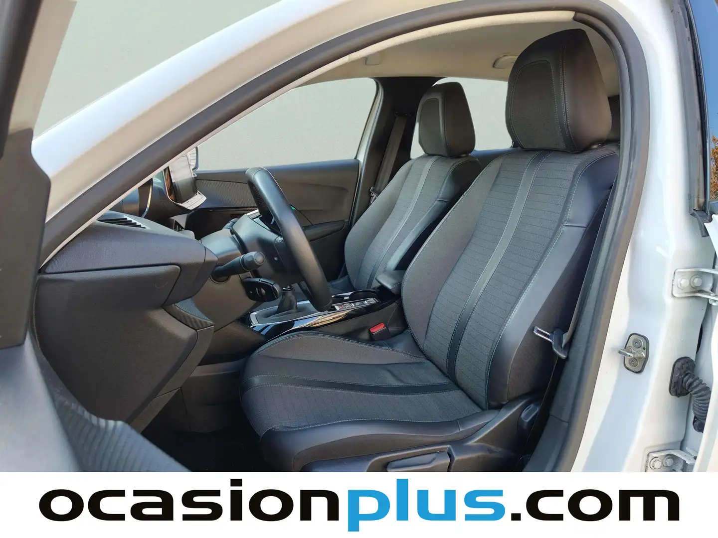 Foto Peugeot 208 Peugeot 208 PureTech 100 Allure  (100 CV)