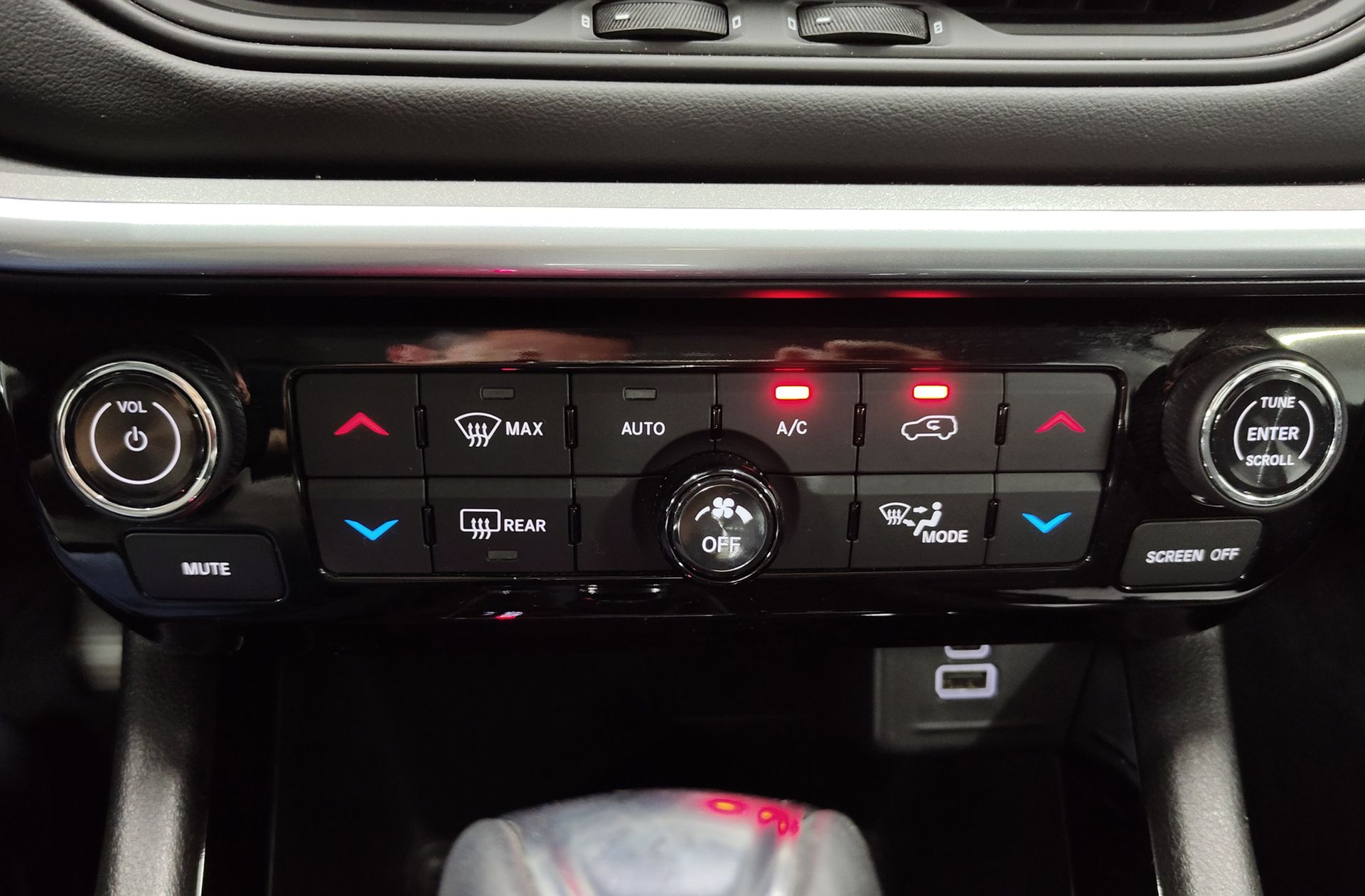 Jeep Compass 1.5 MHEV eHybrid Altitude Dct - foto 30