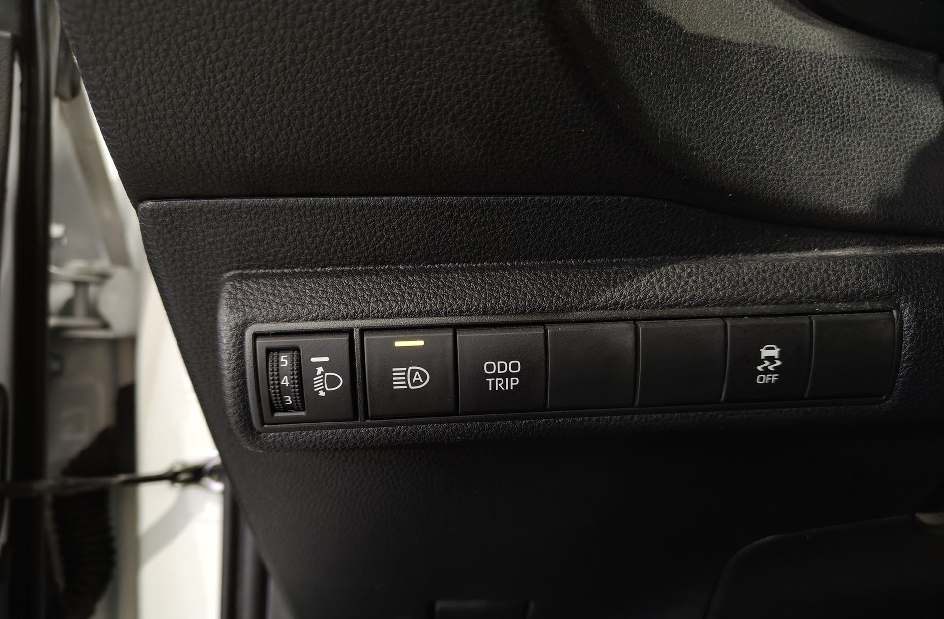 Toyota Corolla 140H Active Plus - foto 23