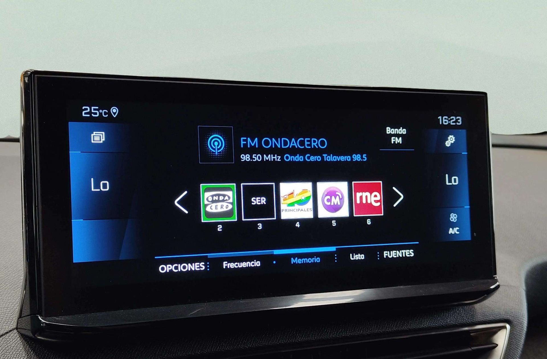 Peugeot 3008 PureTech 130 Allure Pack EAT8 - foto 34