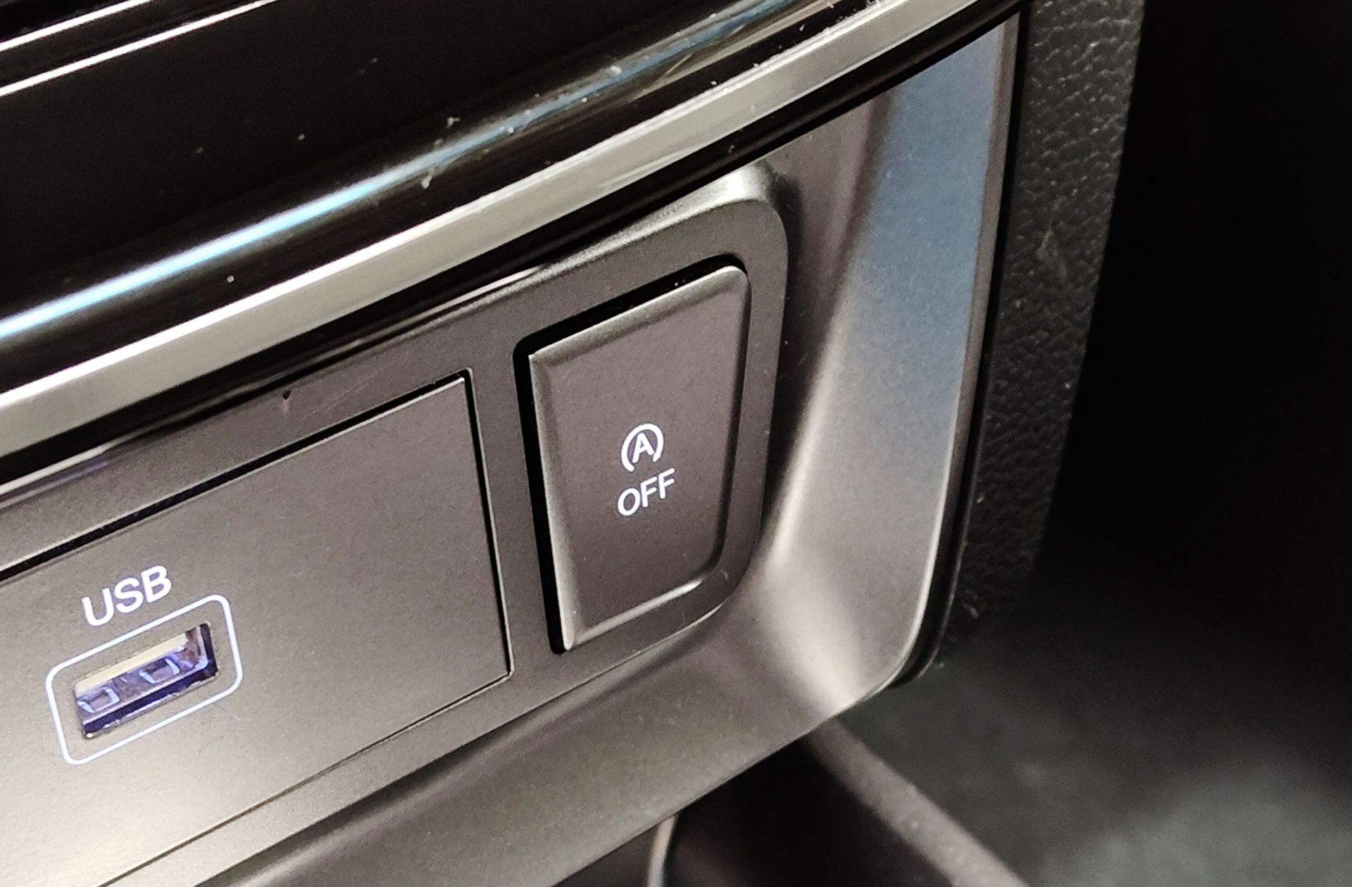 SsangYong Tivoli G12T Urban Plus - foto 29
