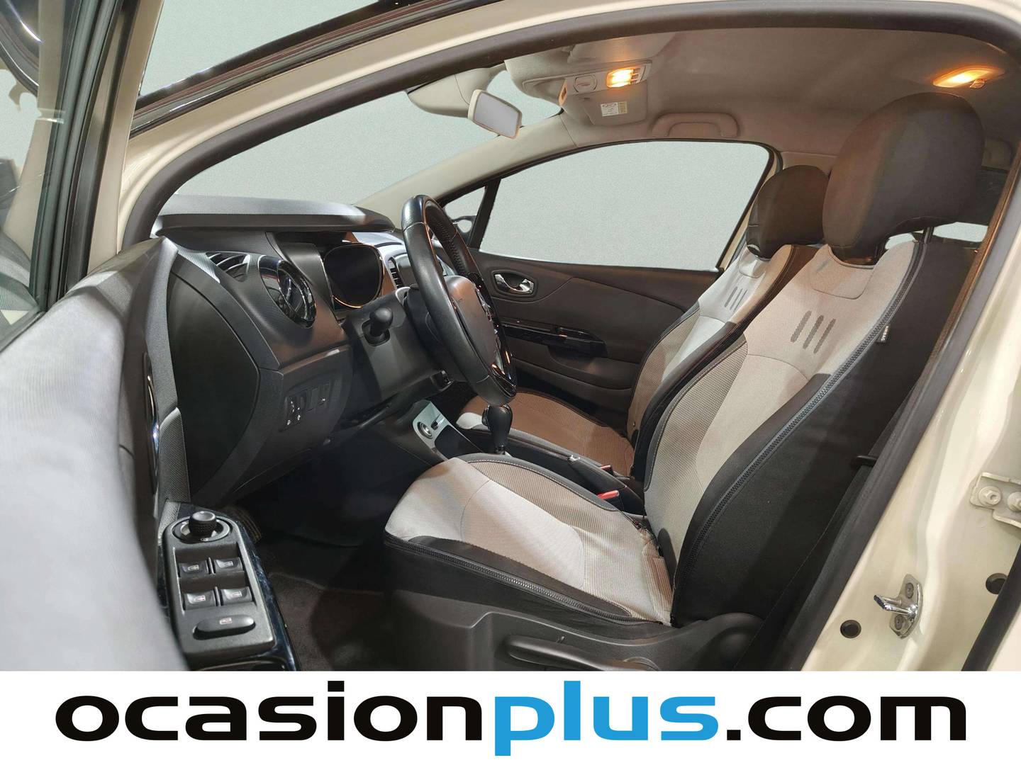 Foto asientos delanteros Renault Captur Renault Captur Zen dCi (90 CV) EDC