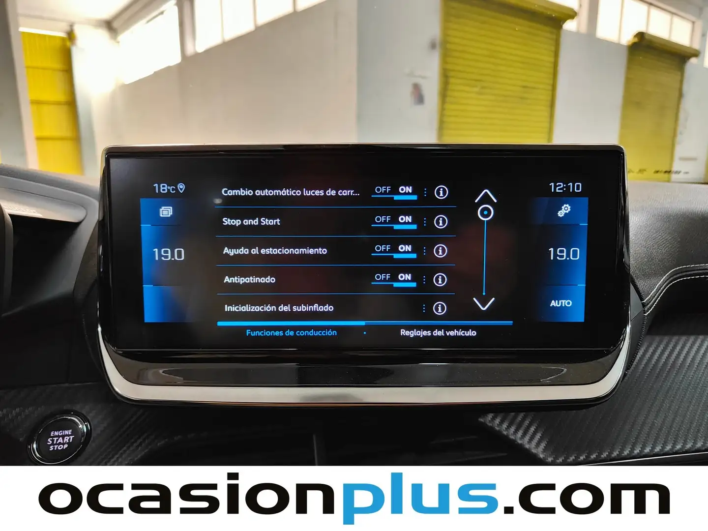 Foto Peugeot 2008 Peugeot 2008 PureTech 130 GT (130 CV)