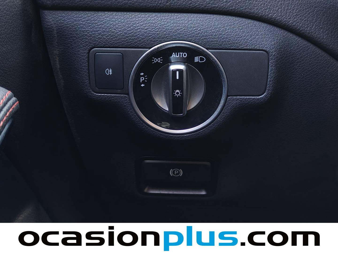 Foto Mercedes GLA Mercedes-Benz GLA 200 d AMG Line (136 CV)