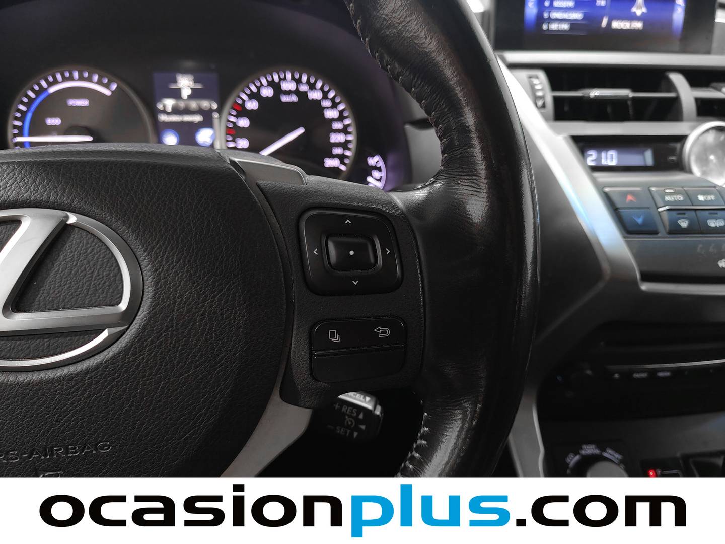 Lexus NX Lexus NX 300h Corporate 2WD + Navibox (197 CV) seminuevo