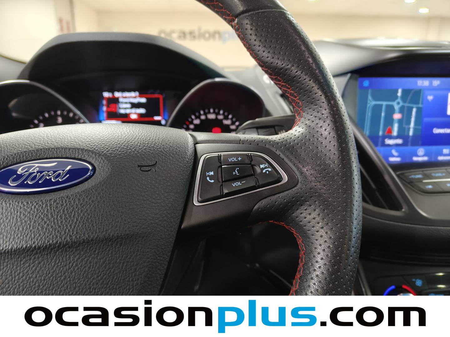 Foto Ford Kuga Ford Kuga 2.0 TDCI ST-Line Limited Edition 4x4 132 kW (180 CV)