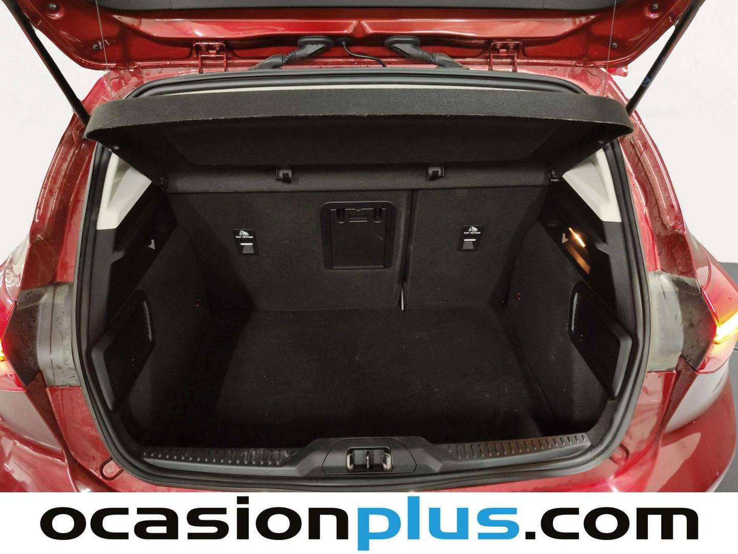 Fotos maletero Ford Focus Ford Focus 2.0 Ecoblue ST-Line Auto (150 CV)