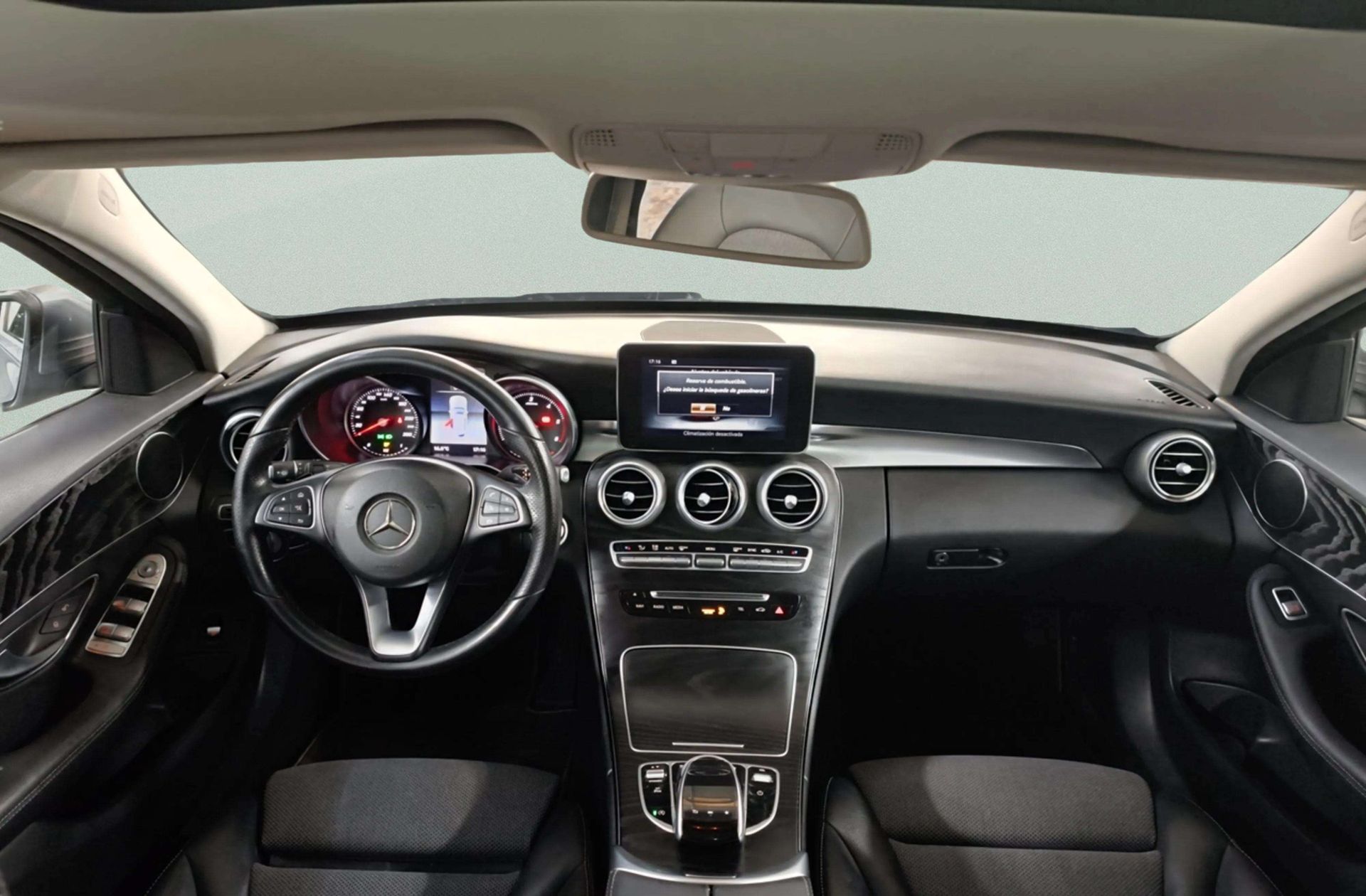 Mercedes-Benz Clase C Estate 220 d Pack AMG - foto 7
