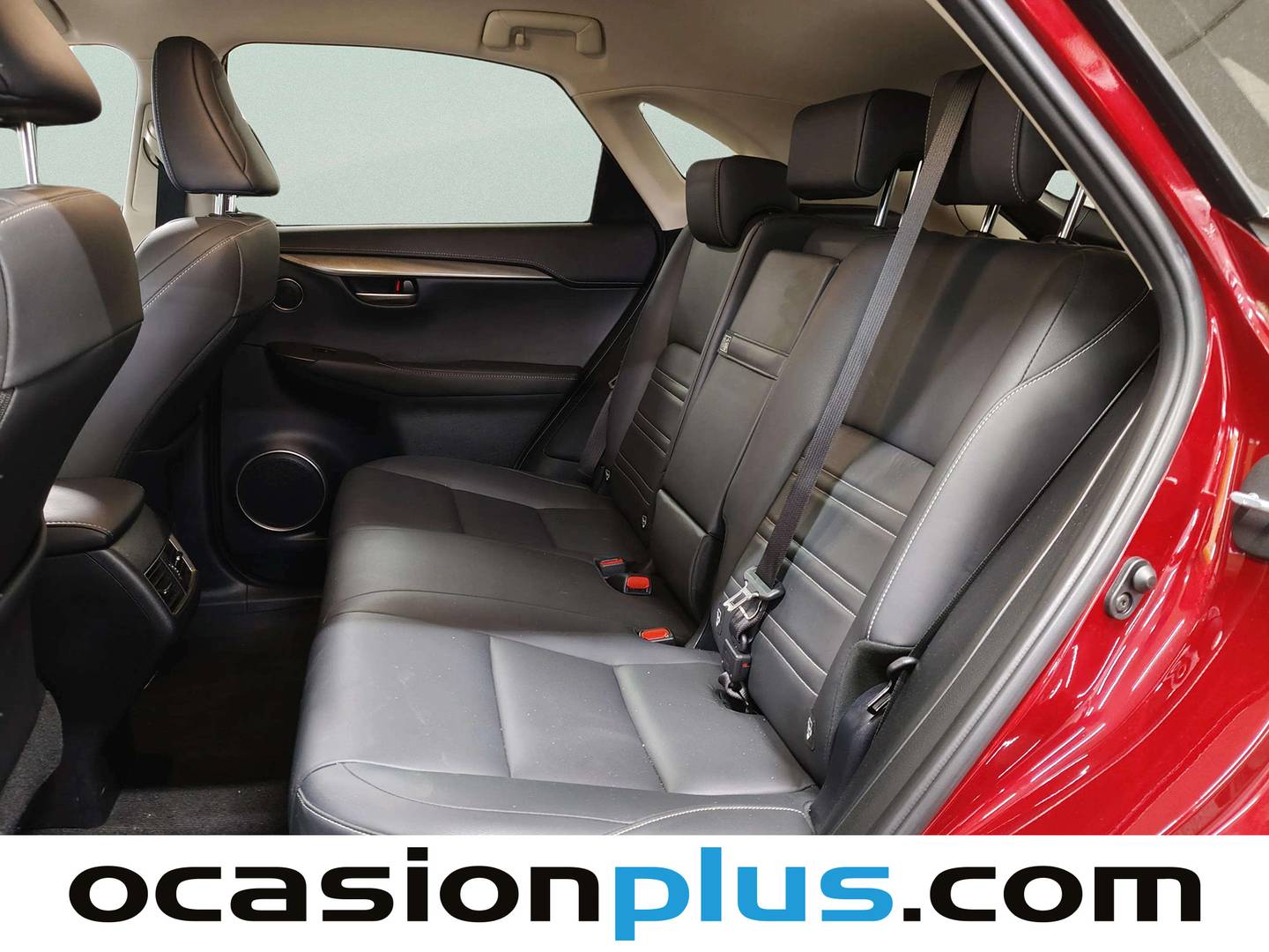 Foto asientos traseros Lexus NX Lexus NX 300h Executive 4WD + Navibox (197 CV)