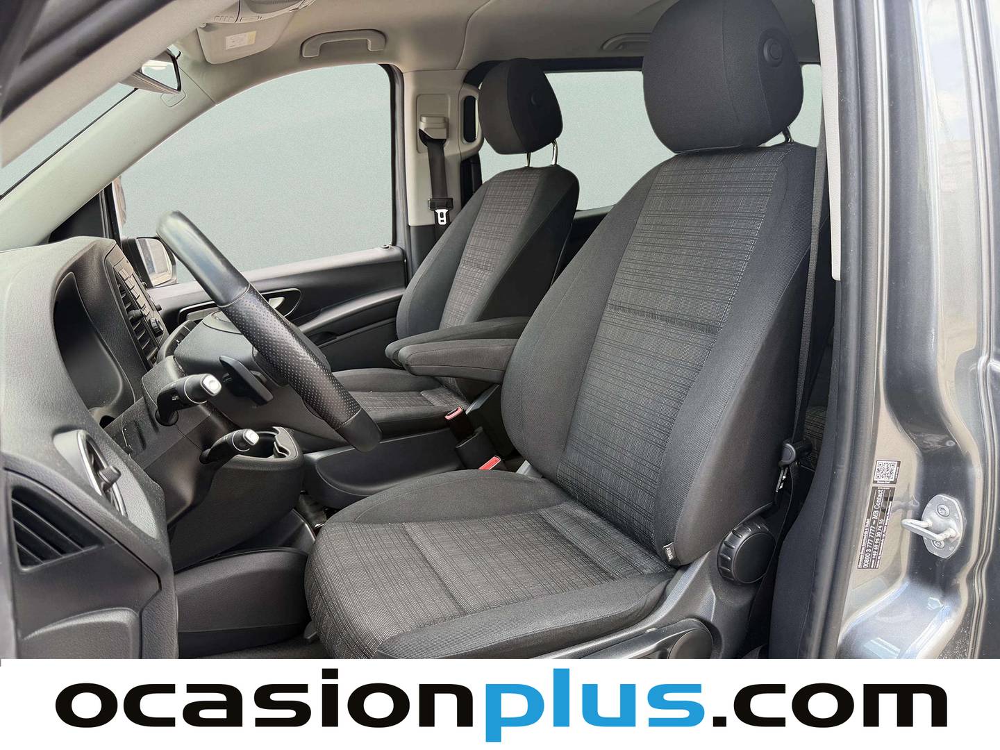 Foto asientos delanteros Mercedes Vito Mercedes Vito 116 CDI Tourer Select Extralarga (163CV) 7 Plazas