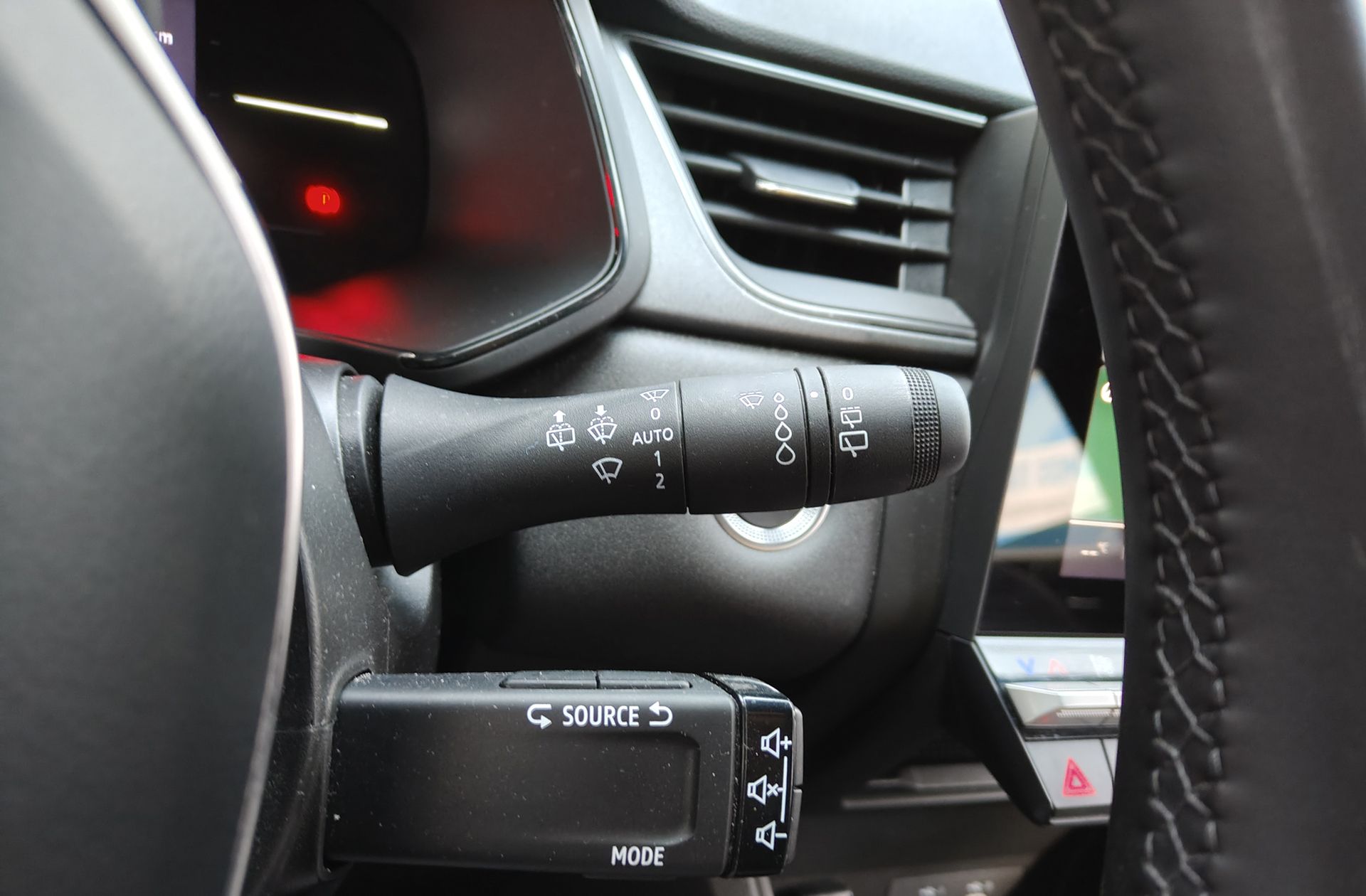Renault Captur Techno TCe - foto 26