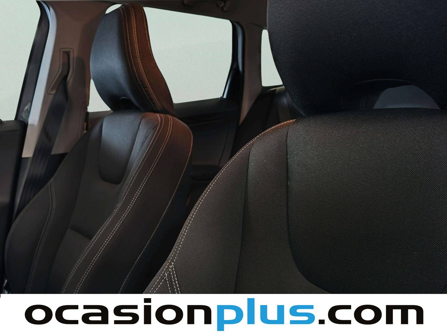 Foto asientos traseros Volvo XC60 Volvo XC60 D3 Kinetic (150 CV)