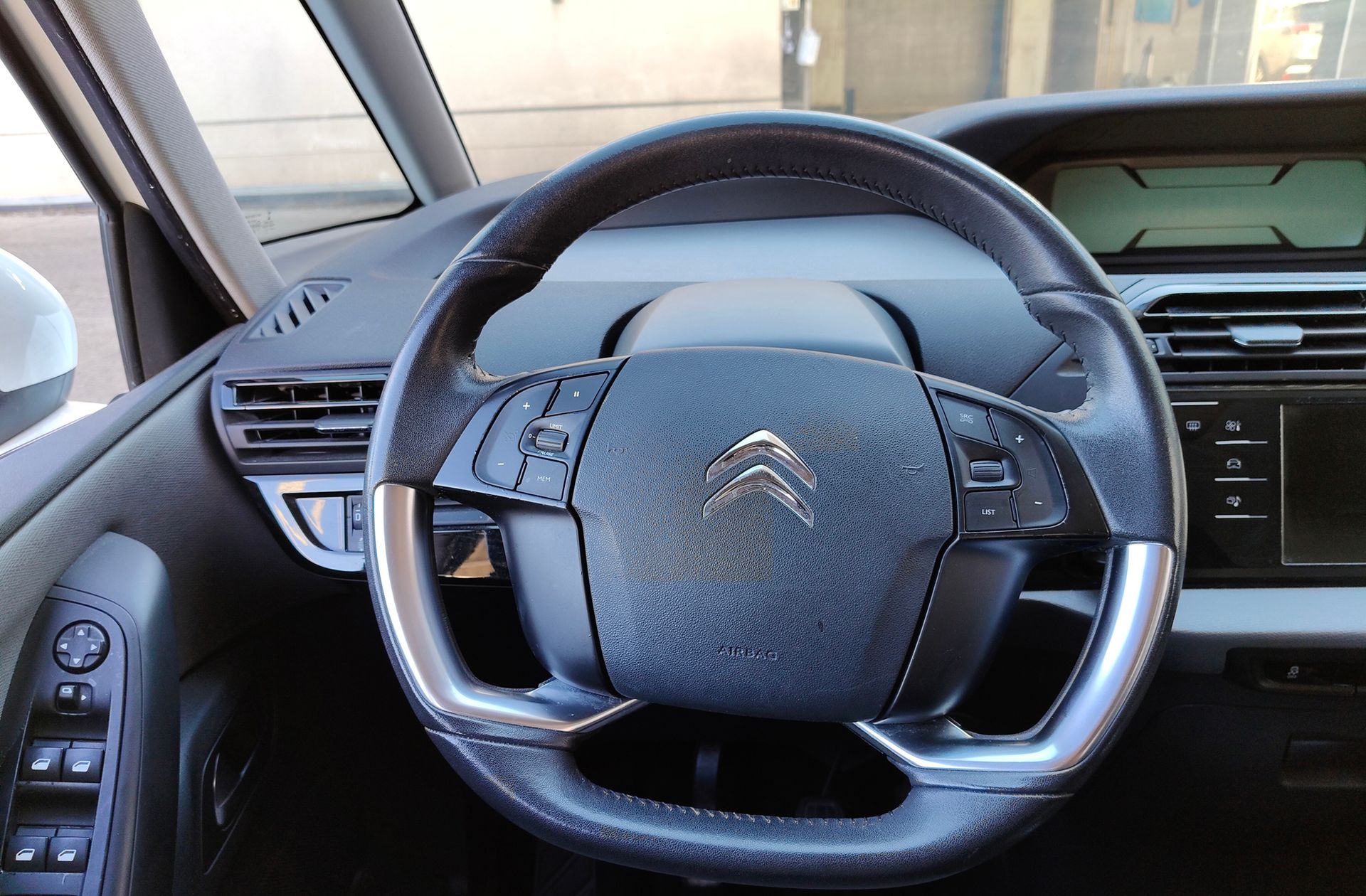 Citroën C4 Picasso PureTech 130 Live Edition - foto 20