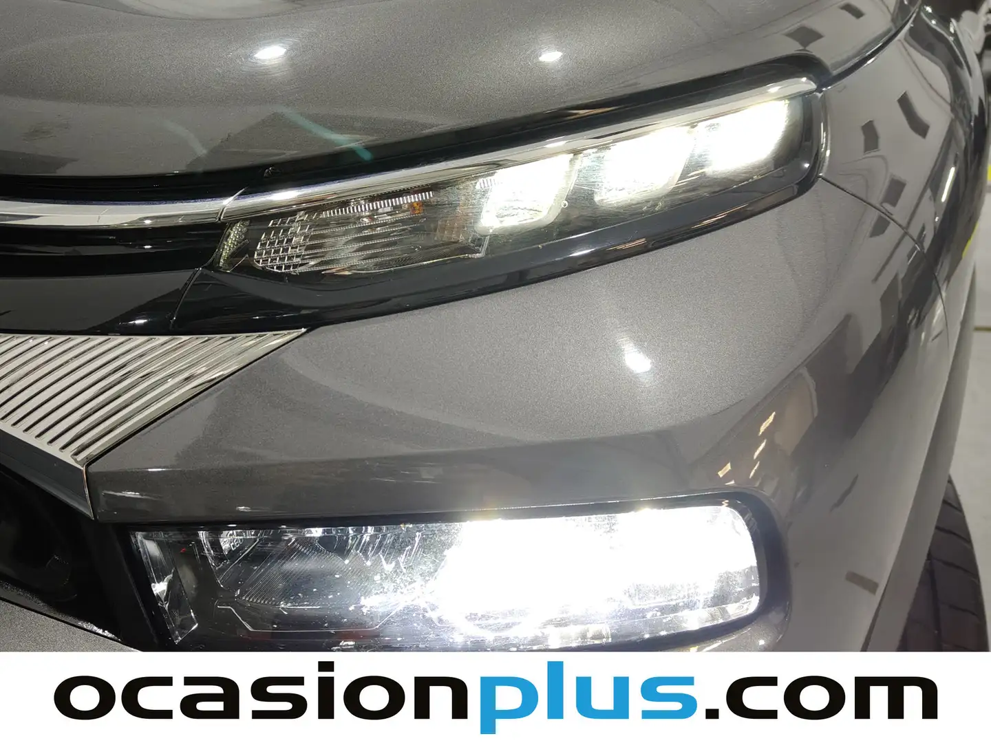 Foto Citroën C3 Aircross Citroen C3 Aircross PureTech 130 Shine Pack EAT6 (131 CV)