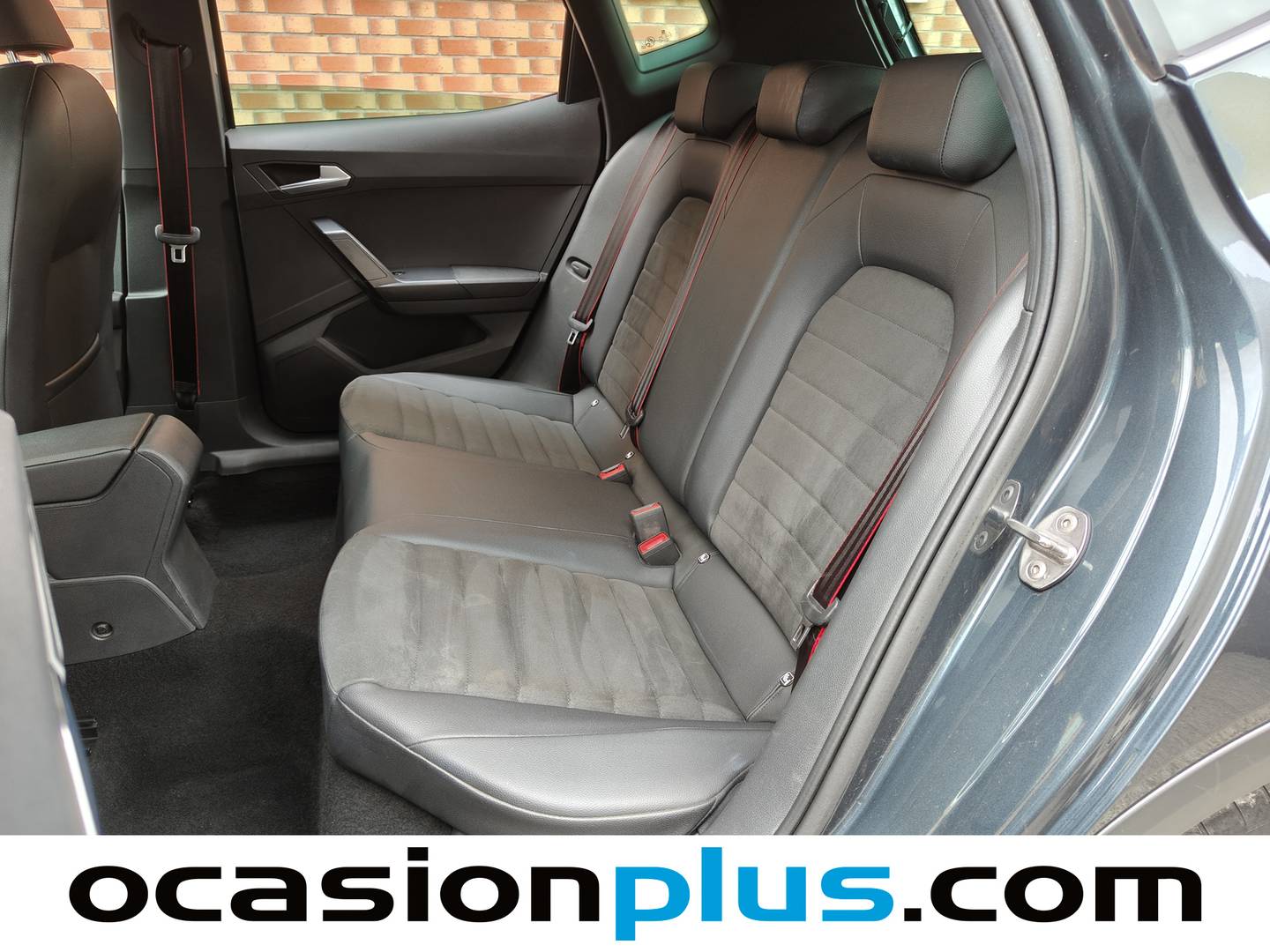 Foto Seat Arona SEAT Arona 1.5 TSI S&S FR XL DSG (150 CV)