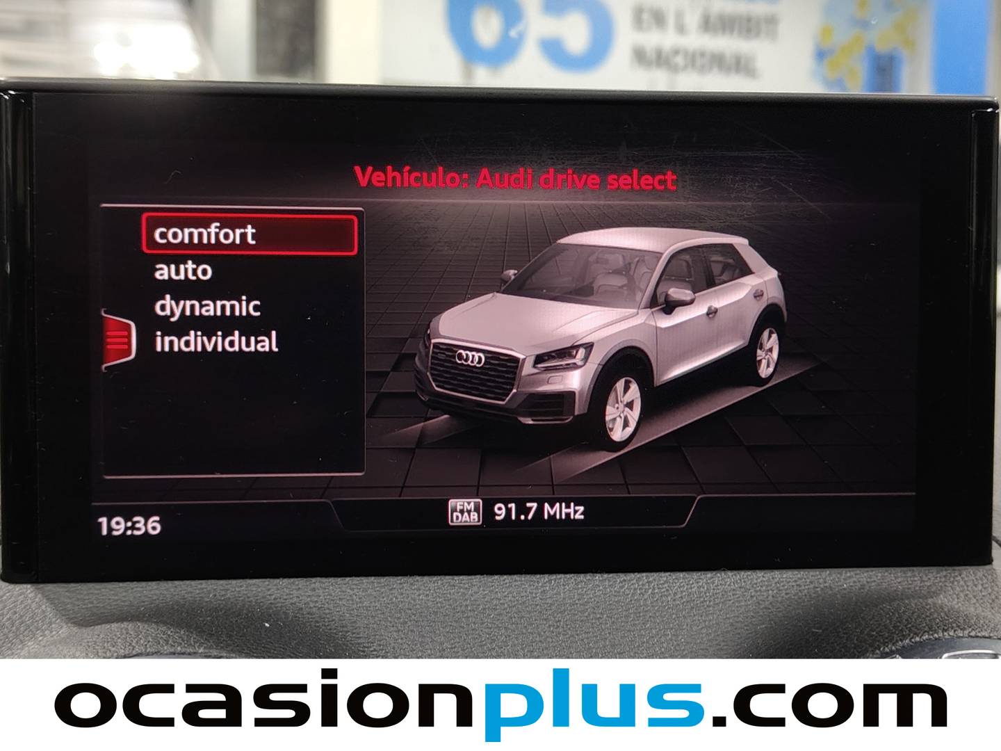 Foto Audi Q2 Audi Q2 Adrenalin 30 TDI (116 CV) S tronic Pack S-Line