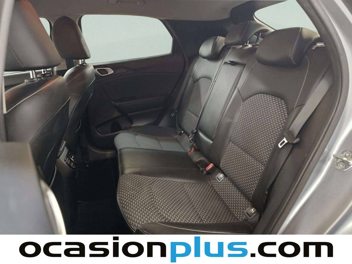 Foto asientos traseros KIA XCeed KIA XCeed 1.0 T-GDi Tech (120 CV)