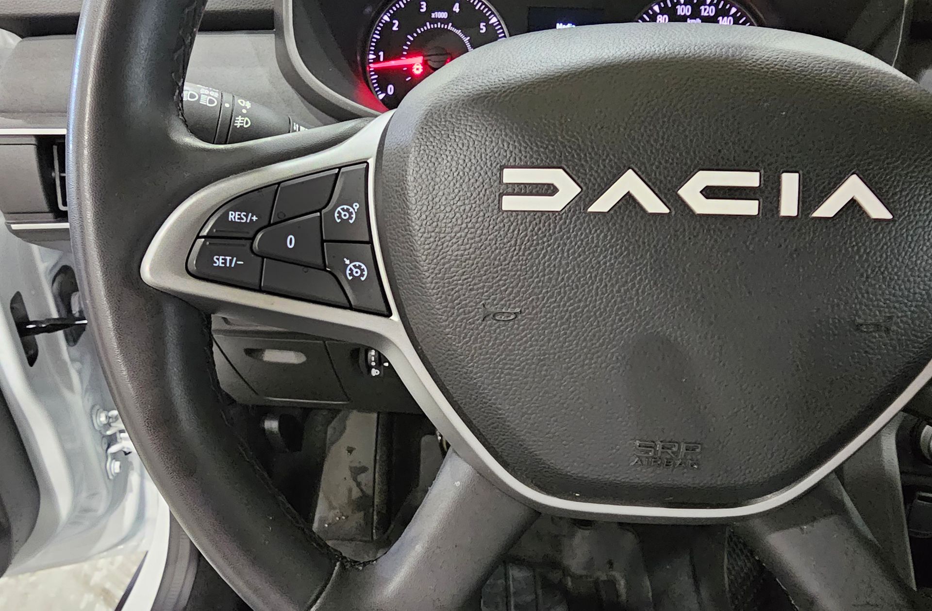 Dacia Sandero Stepway Expression Go TCe - foto 25