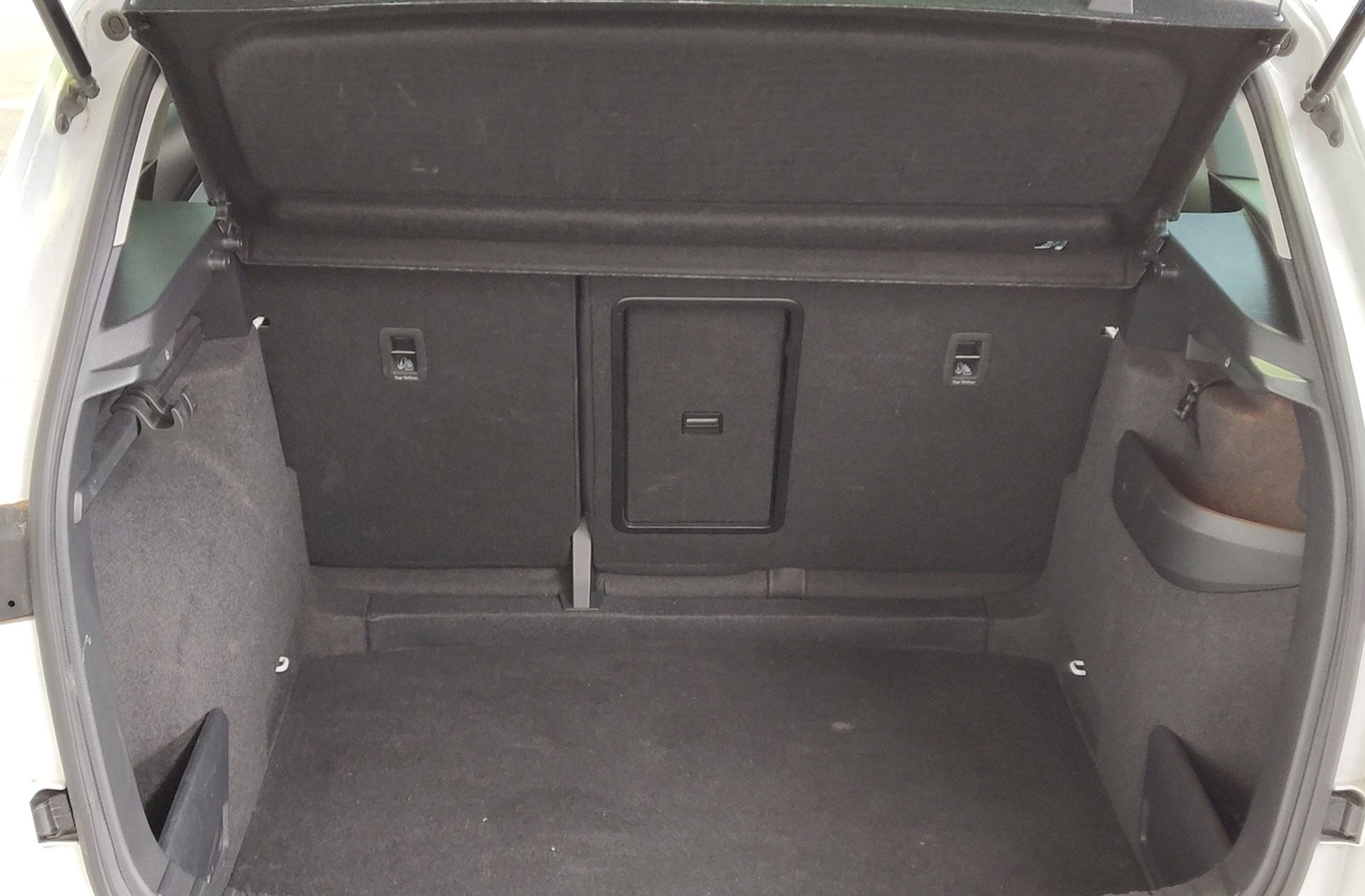 Škoda Karoq 2.0 TDI Selection - foto 14