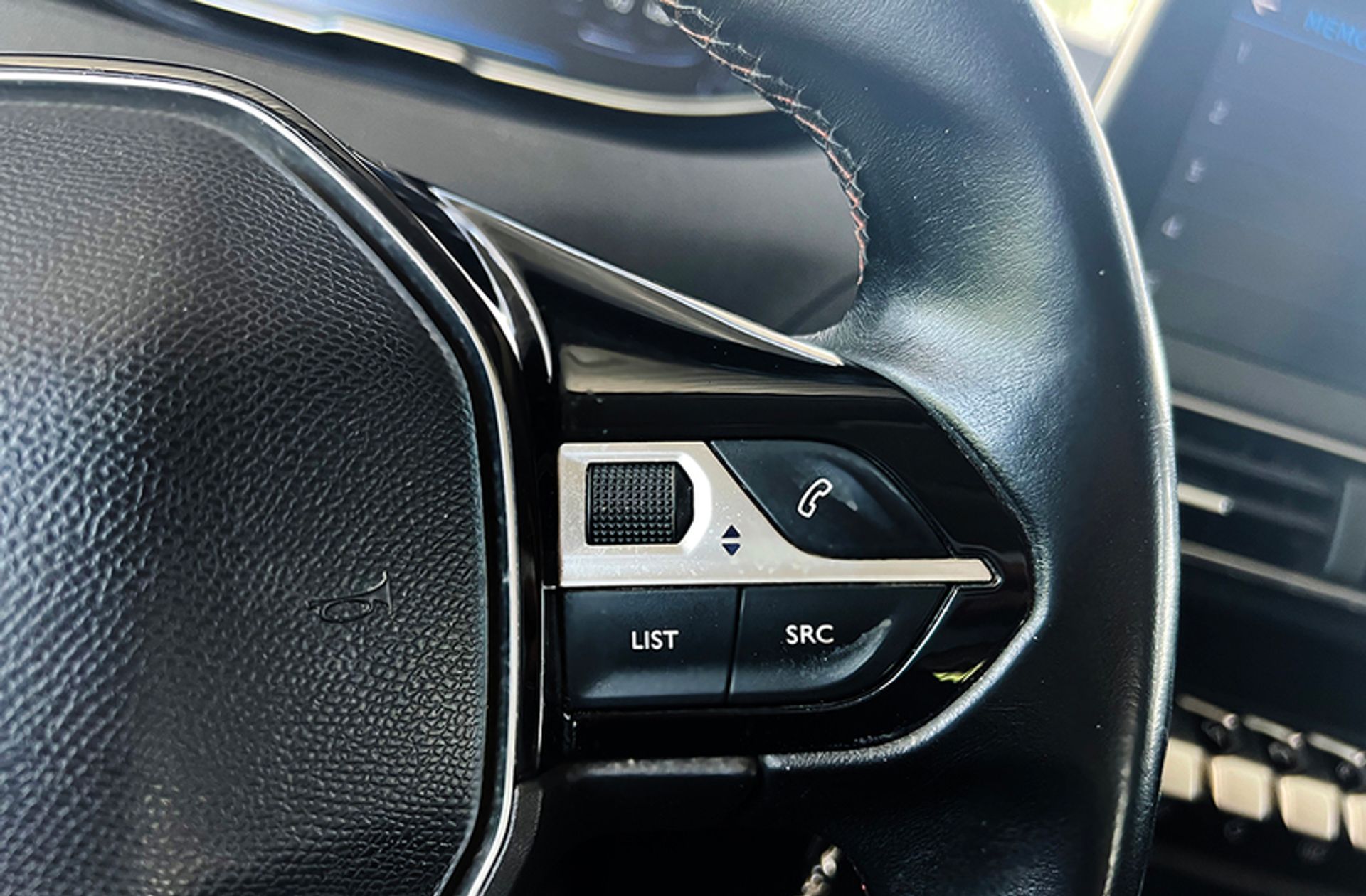 Peugeot 3008 2.0 HDi Active FAP - foto 26