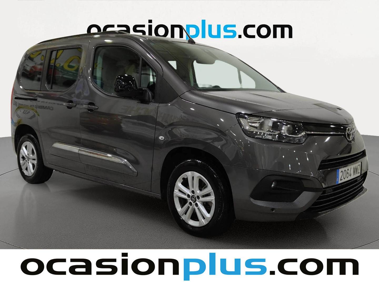 Foto delantera Toyota Proace City Verso Toyota Proace City Verso 1.5D Family Active L1 (131 CV) derecha