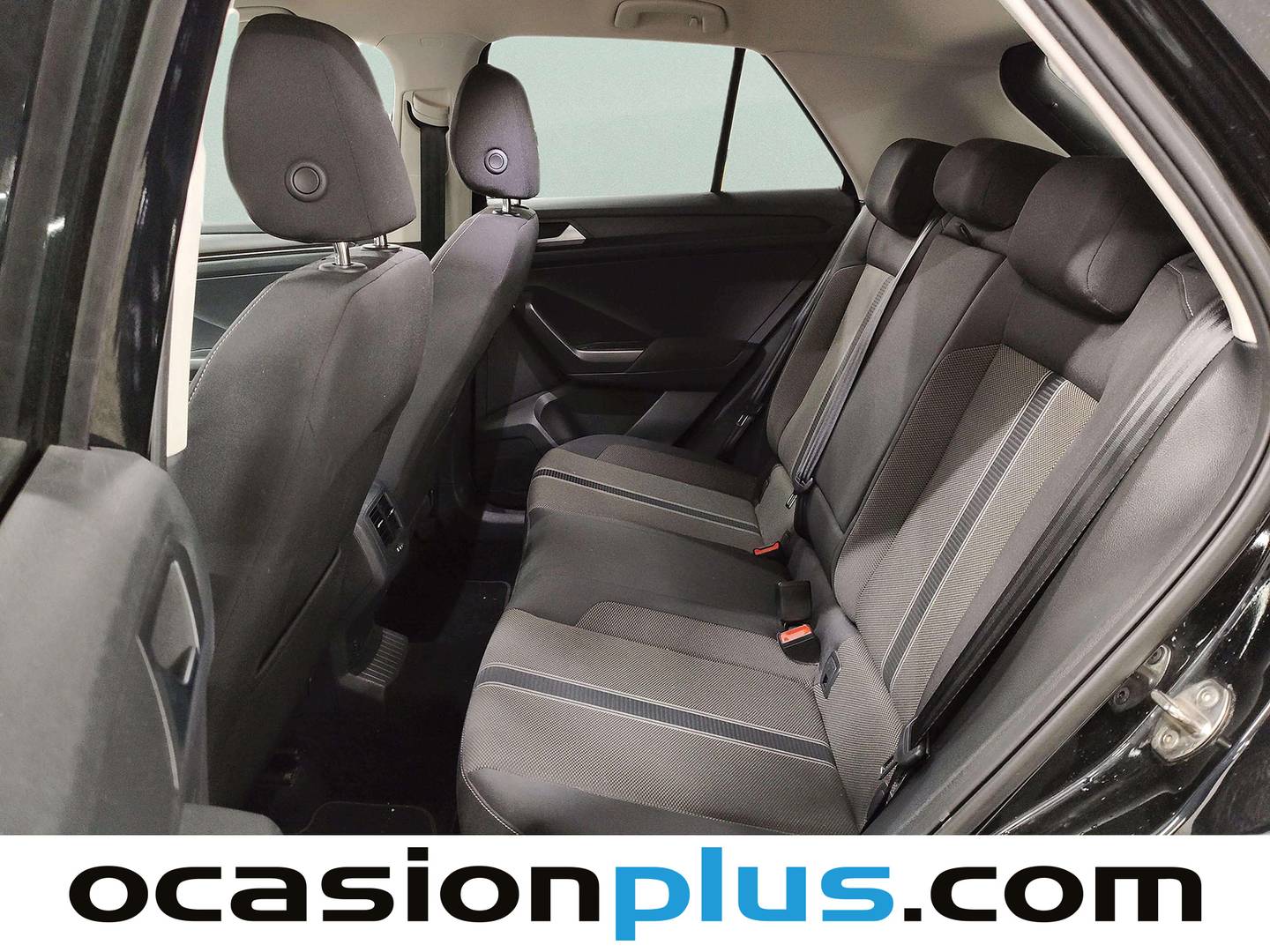 Foto asientos traseros Volkswagen T-Roc Volkswagen T-Roc Advance Style 1.0 TSI (115 CV)