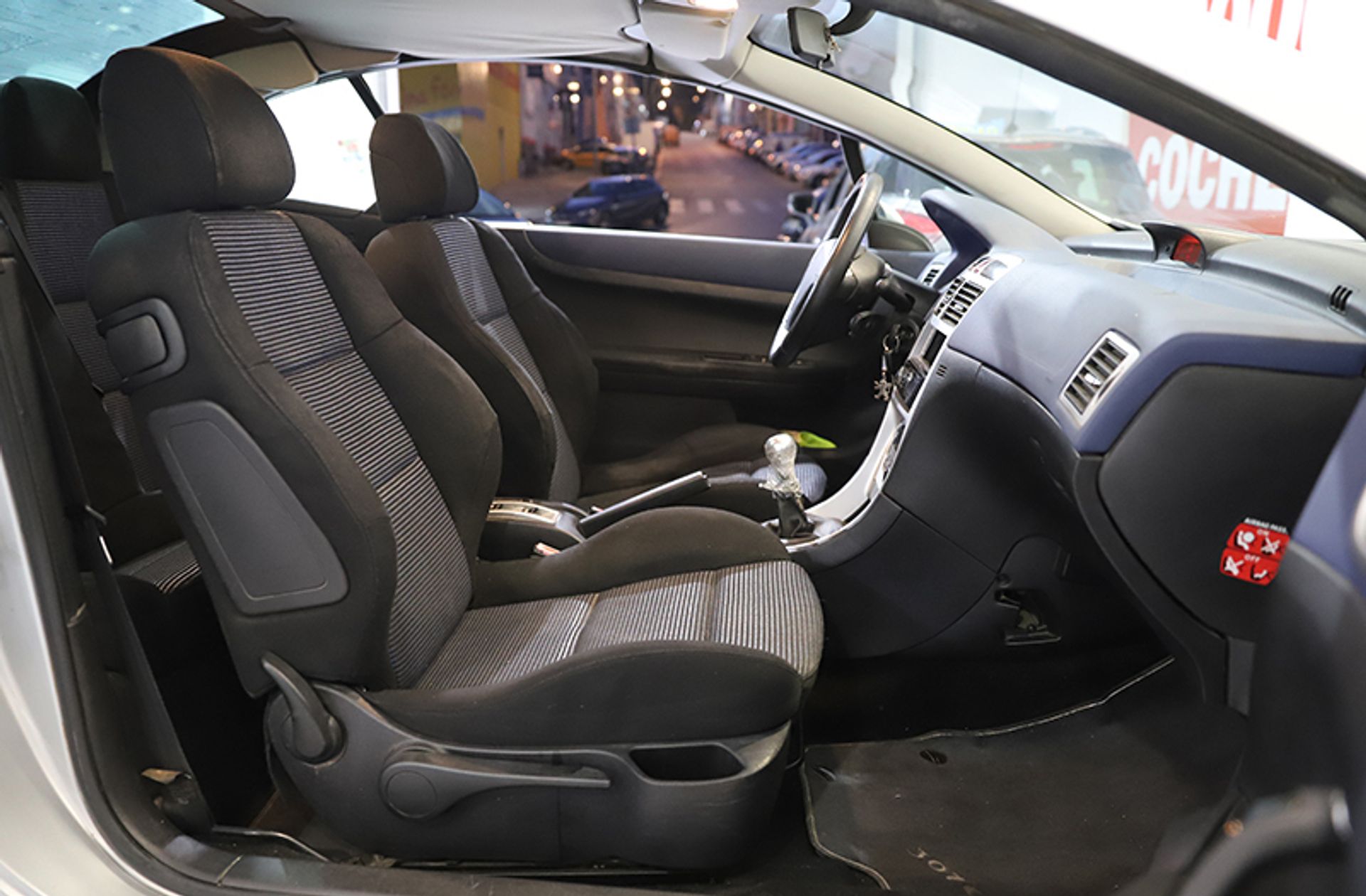 Peugeot 307 CC 2.0 - foto 14