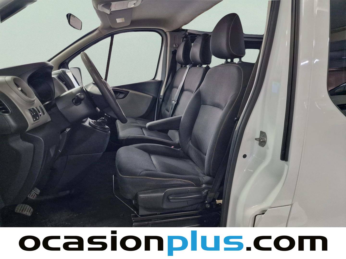 Foto asientos delanteros Renault Trafic Renault Trafic Largo Energy Blue dCi (120 CV) 3 Plazas Semi-camperizado