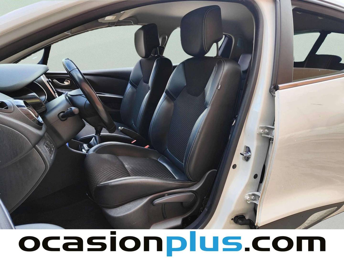 Foto asientos delanteros Renault Clio Renault Clio Zen Energy TCe (90 CV)