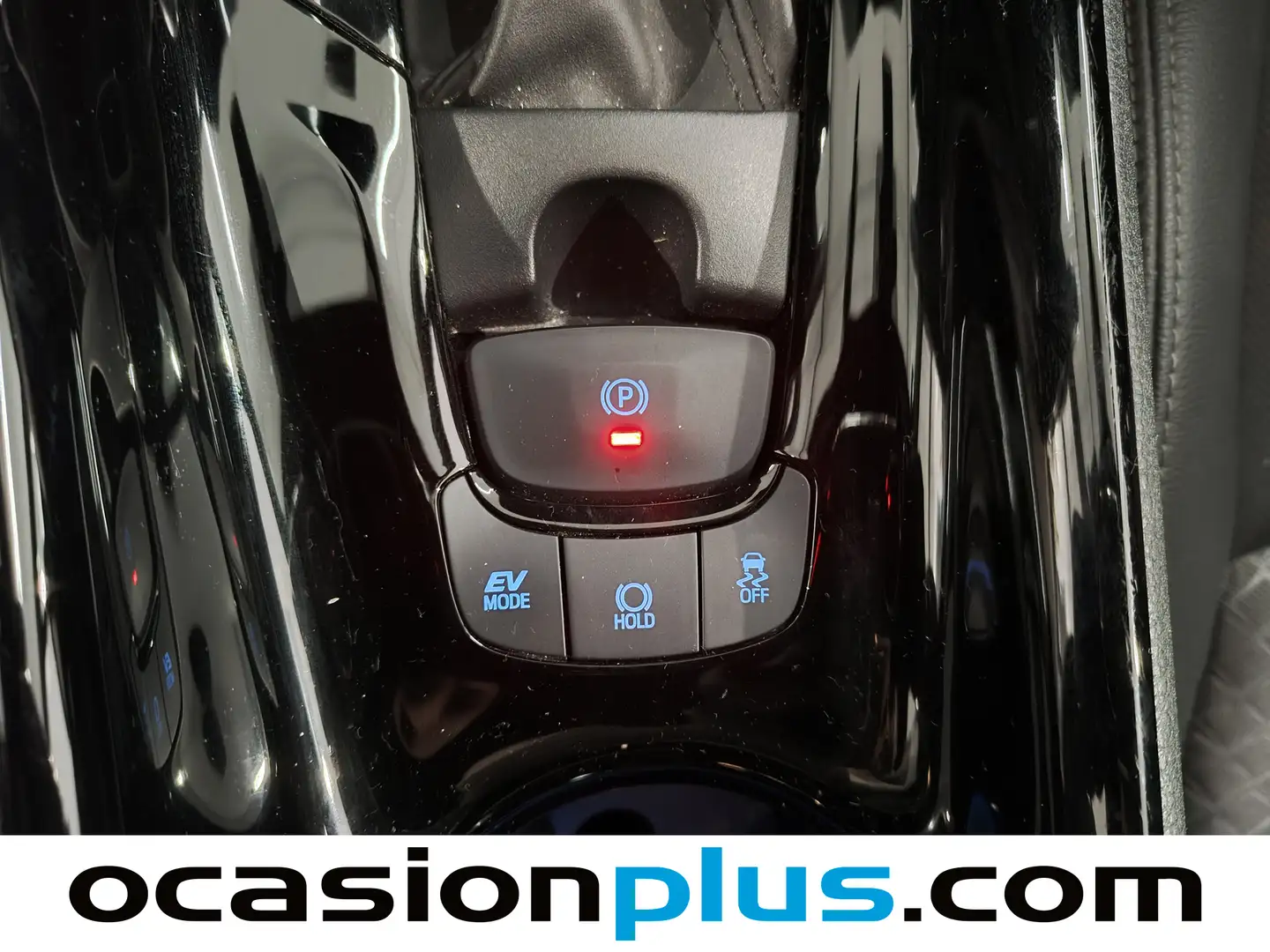 Foto Toyota C-HR Toyota C-HR 1.8 125H Advance (122 CV)