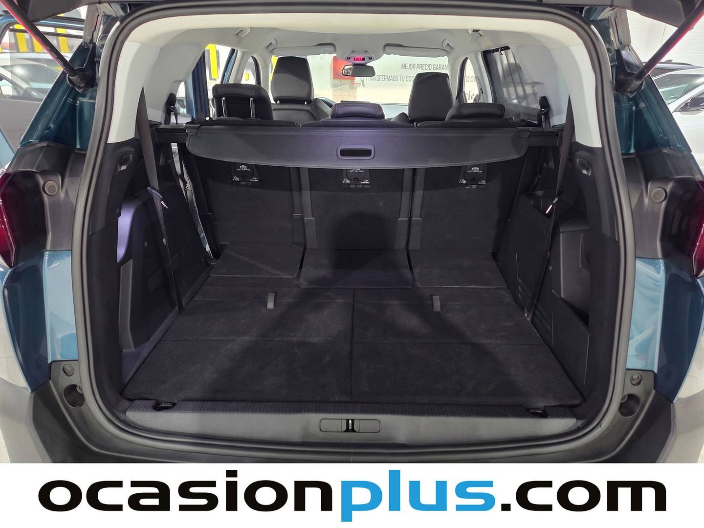 Foto Peugeot 5008 Peugeot 5008 1.6L BlueHDi S&S Allure EAT6 (120 CV) 7 Plazas siete plazas