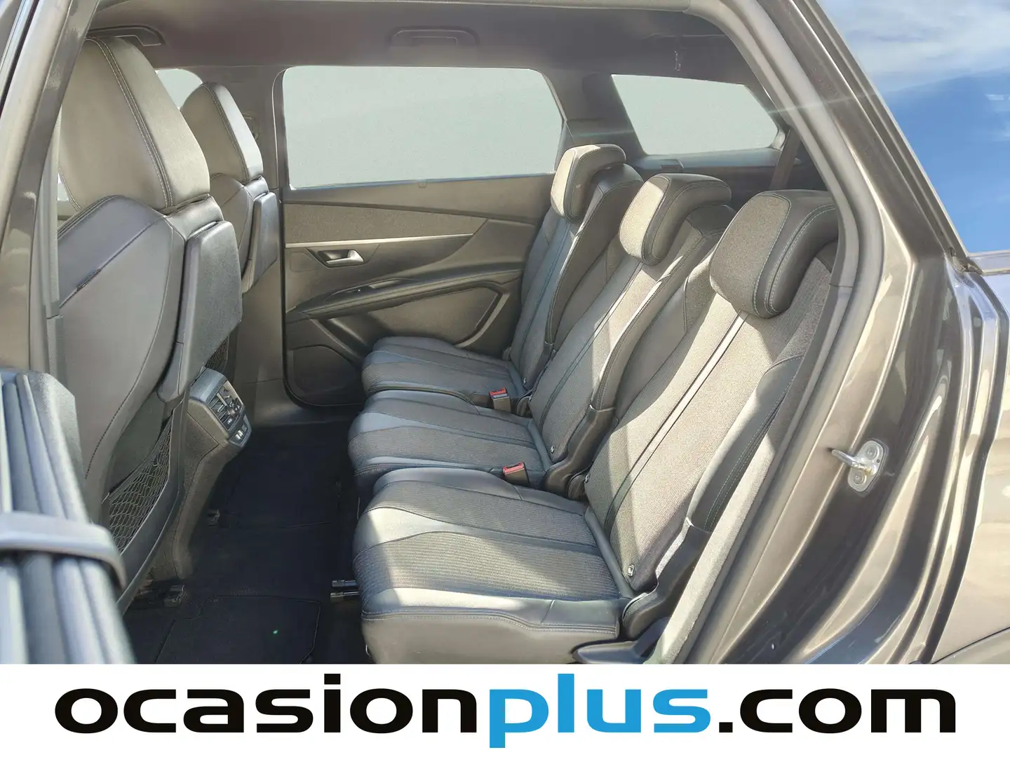 Foto Peugeot 5008 Peugeot 5008 PureTech 130 S&S Allure Pack EAT8 (130 CV)