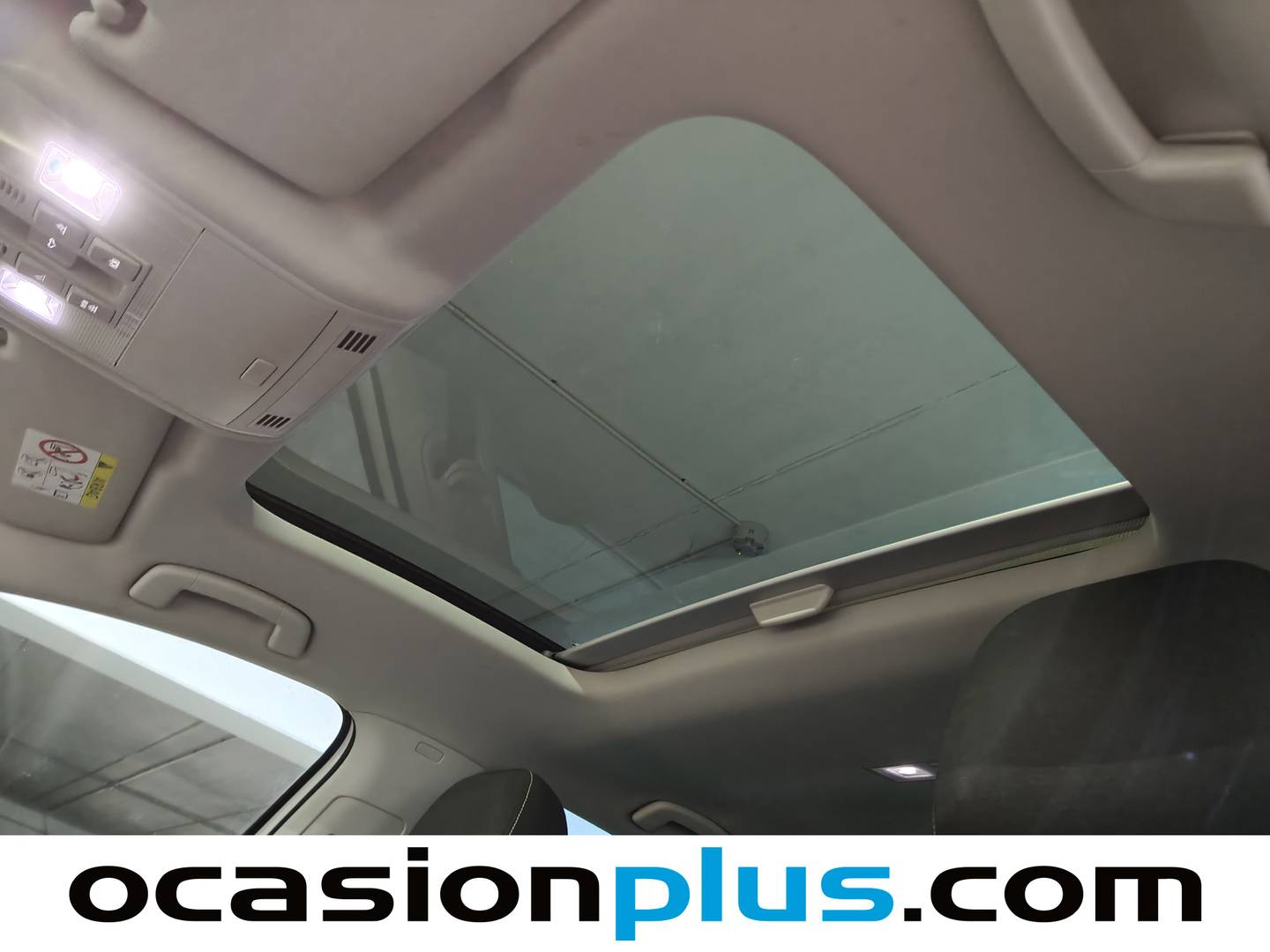 Foto Volkswagen Golf Volkswagen Golf Sport 1.6 TDI BMT (110 CV) DSG Pack R-Line