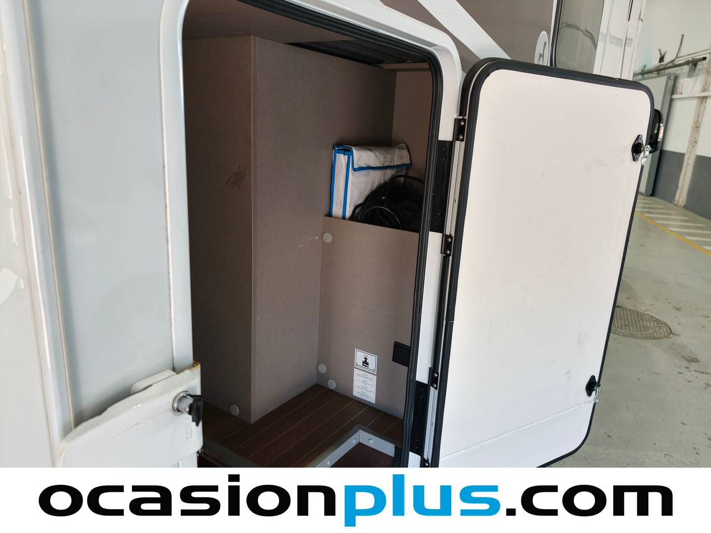 Foto Etrusco V5900 Etrusco V5900 D8 2.3 (140CV)