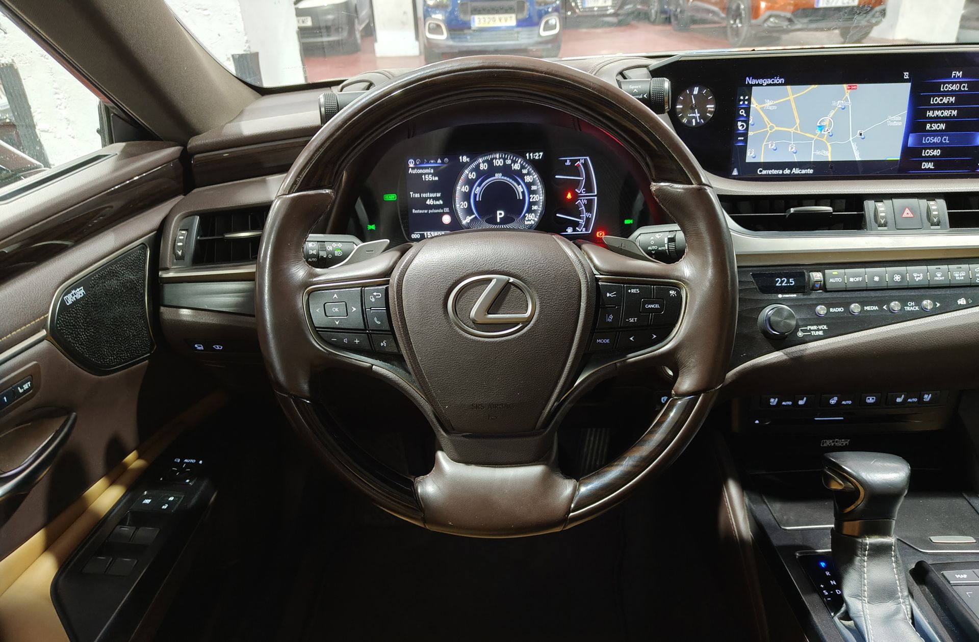 Lexus ES 300h Luxury - foto 35