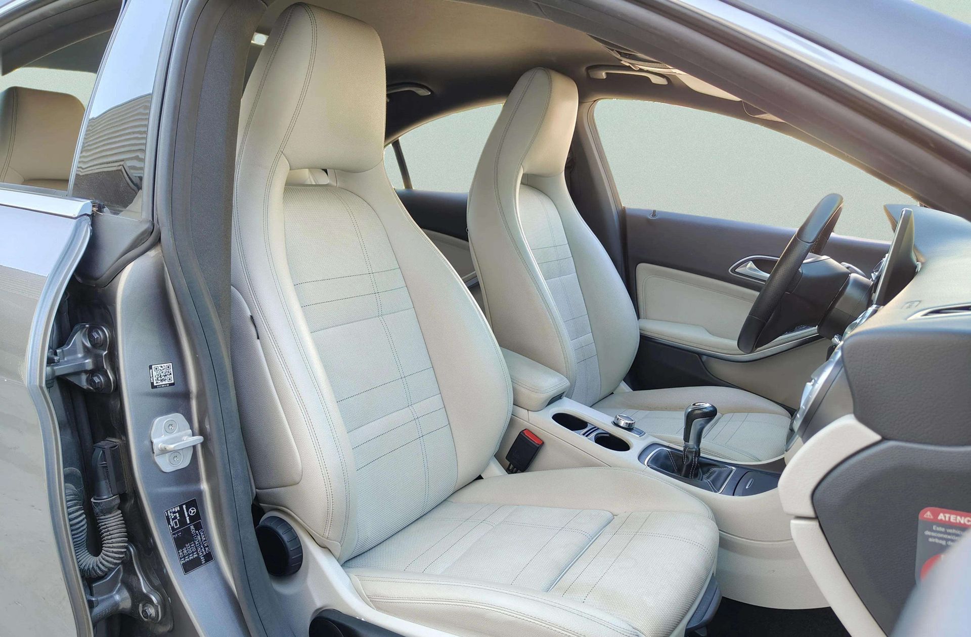 Mercedes-Benz CLA 200 - foto 15