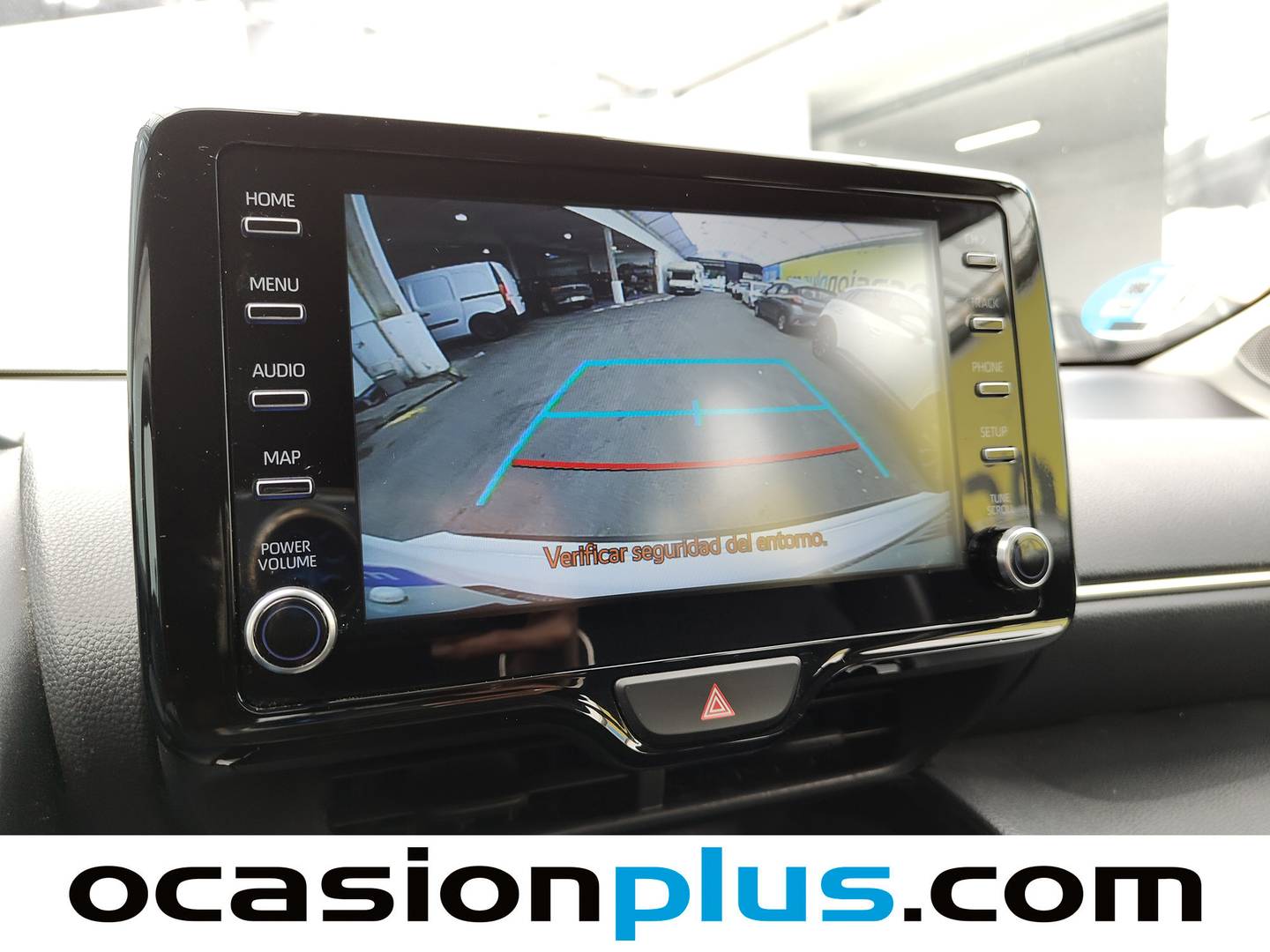 Equipamiento del Toyota Yaris Cross Toyota Yaris Cross 120H Business Plus (116 CV)