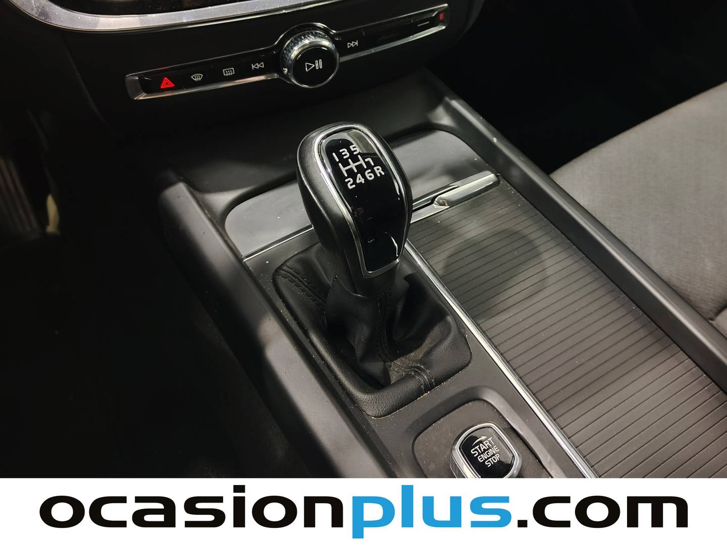 Foto Volvo V60 Volvo V60 D4 Momentum (190 CV)