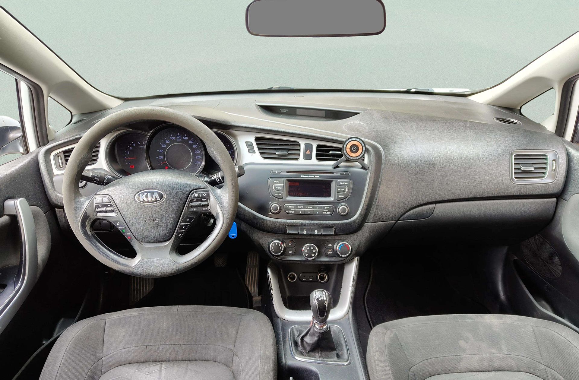 Kia Ceed 1.4 CRDi WGT Concept - foto 6
