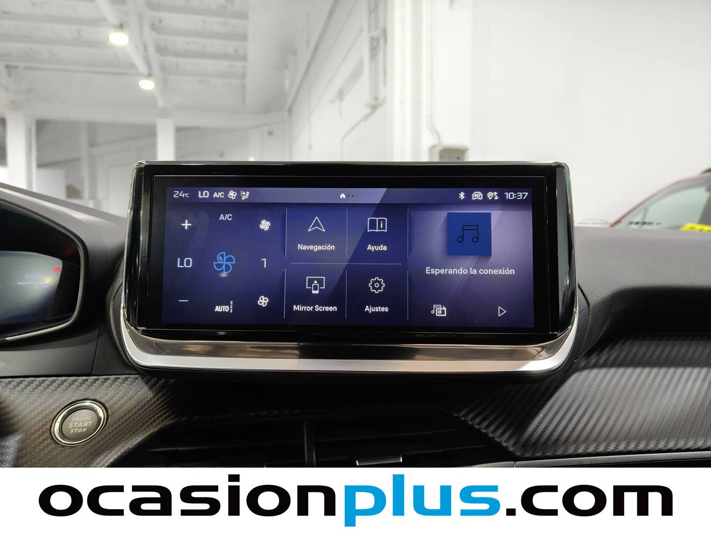 Foto Peugeot 2008 Peugeot 2008 Allure Hybrid eDCS6 (136 CV)