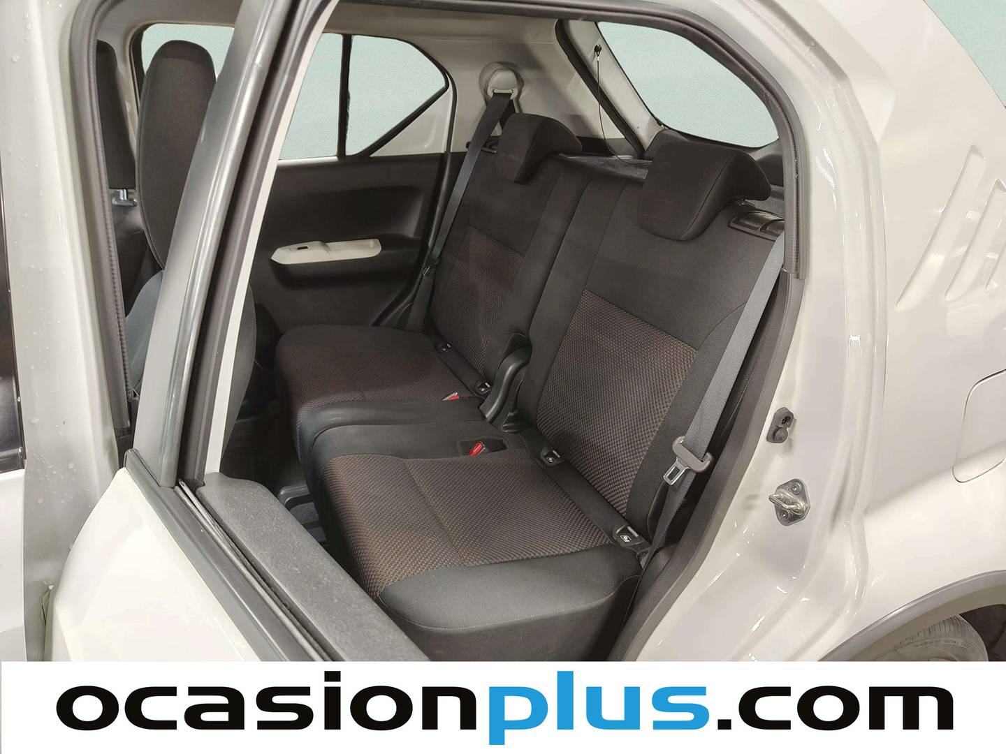 Foto asientos traseros Suzuki Ignis Suzuki Ignis 1.2 GLX AGS (90 CV)