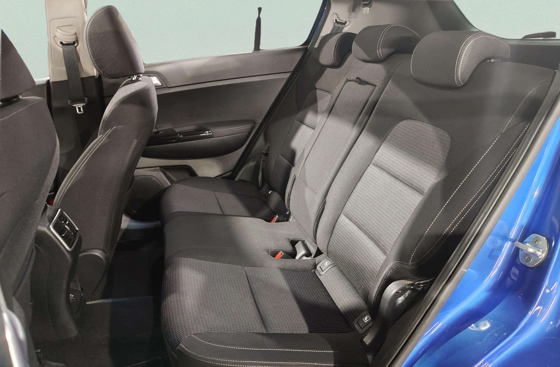 Kia Sportage 1.6 GDI Black Edition 4x2 - foto 13