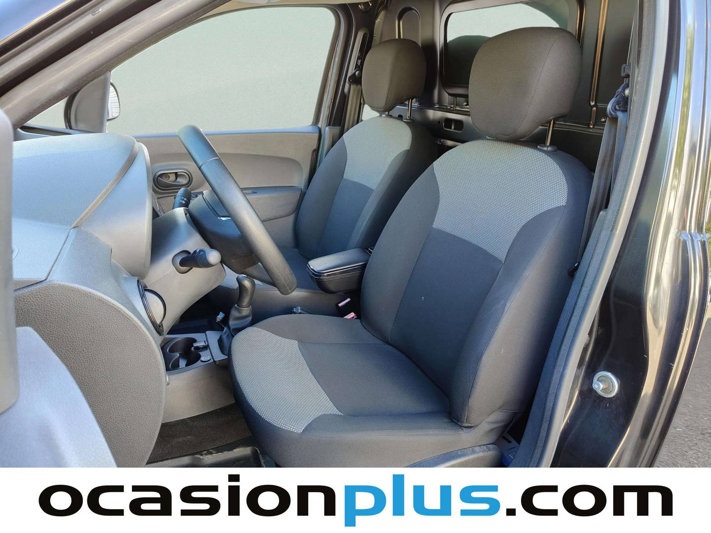 Foto asientos delanteros Dacia Dokker Dacia Dokker Van 1.6 GLP Essential (98 CV)