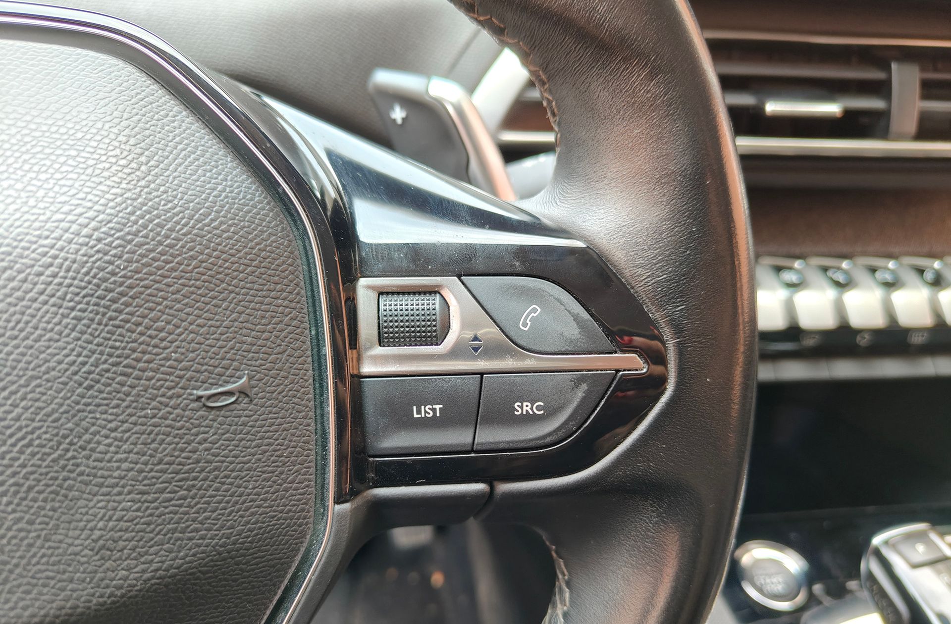 Peugeot 5008 BlueHDi 130 Allure Pack EAT8 7 plazas - foto 30